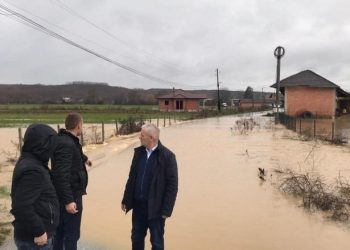 Moti i ligë, të premten nuk mbahet mësim në shkollat e komunës së Klinës