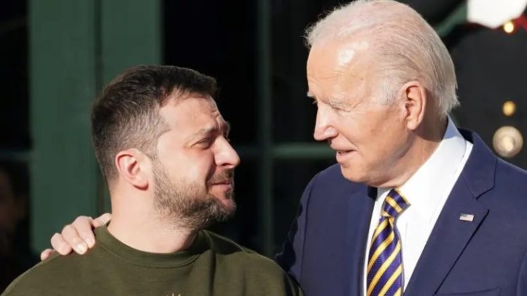 Zelensky kërkon nga aleatët të ‘përshpejtojnë’ me furnizimet ndërsa Rusia pretendon se ka avancuar në Bakhmut