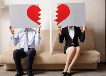 Shqiptarët po martohen më pak, 1 në 4 çifte divorcohen