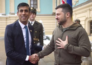 Sunak i konfirmon mbështetjen Zelensky-t: Britania është krah Ukrainës