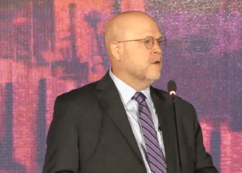 Hovenier: Jemi të përkushtuar t’i mbështesim mediat e pavarura dhe shoqërinë civile në Kosovë