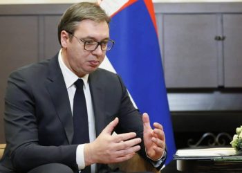 Vuçiq – FES-it: Kush jeni ju që të merreni me Komunat Serbe?