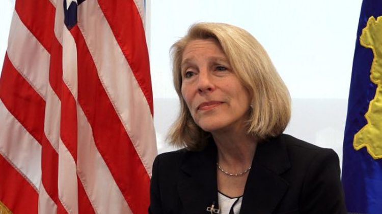 Ndihmëssekretarja amerikane e Shtetit: Kosova dhe Serbia duhet të marrin vendime të vështira