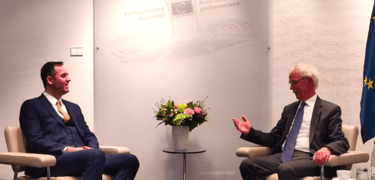 Konjufca takoi Presidentin e Asamblesë Parlamentare të KE-së, bisedojnë për aplikimin e Kosovës