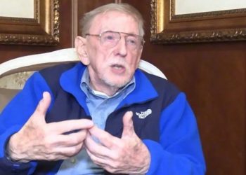 Walker: Serbia ka investuar shumë në propagandën kundër masakrës së Reçakut, Vuçiqi ishte në zinxhirin komandues të Millosheviqit