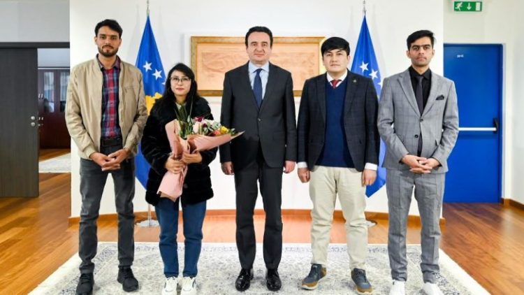 Kurti takon gazetarët afganë, populli i Kosovës bashkëndjen me kauzën e popullit afgan
