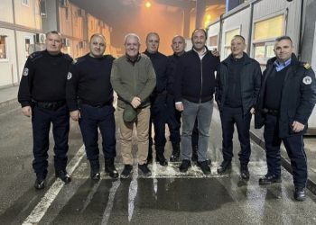 Sveçla e Aliu pritën ndërrimin e moteve me policët