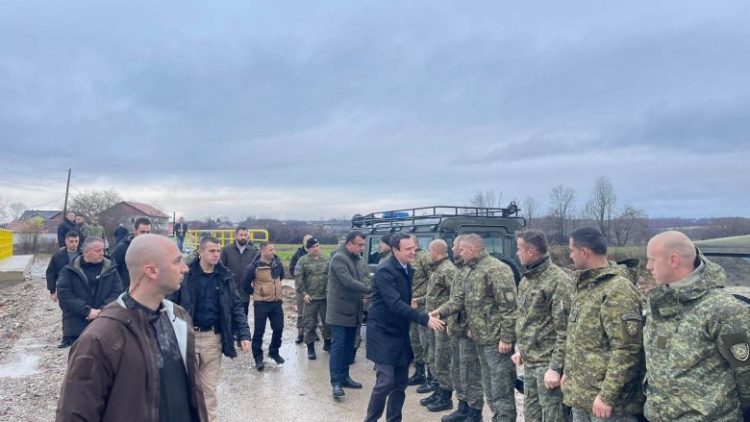 Gjendja e rënduar nga vërshimet, Kurti vizitoi disa nga komunat e prekura