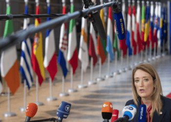 Skandal në Parlamentin Evropian – presidentja Roberta Metsola nuk deklaroi me kohë dhuratat si dhe udhëtimet e sponsoruara