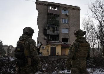 Rusia sulmon nga ajri Bahmutin