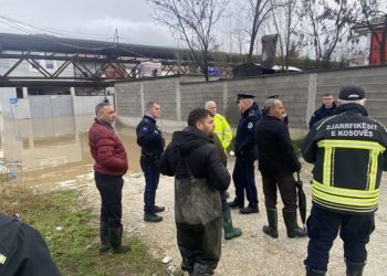 Policia në terren rreth situatës me të reshurat e shiut, probleme do të ketë në rajonin e Mitrovicës