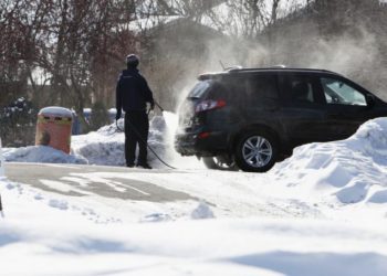 Sa shpesh e lani – dhe a duhet të lani – makinën tuaj në dimër?