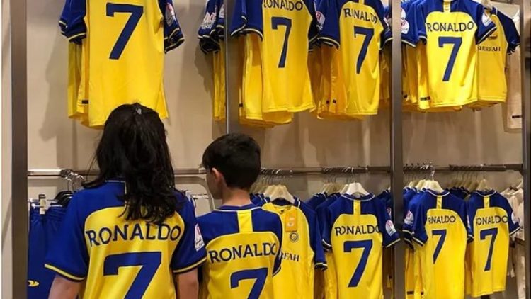 Arabia Saudite çmendet pas Cristiano Ronaldos para debutimit të tij zyrtar sot