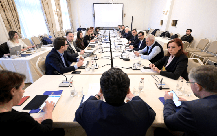 Synimet për vitin 2023, Kurti falënderon anëtarët e kabinetit qeveritar për punën gjatë 2022-tës
