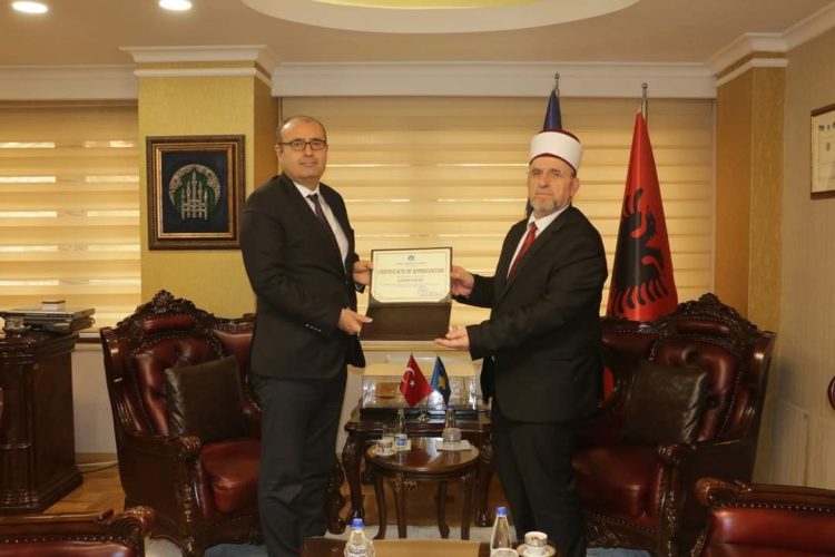 Myftiu Tërnava priti sot në takim lamtumirës ambasadorin e Turkiyes, Çagri Sakar