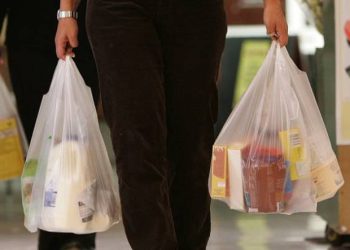 Qeset e plastikës ende pa pagesë