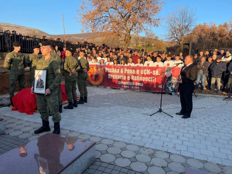 I jepet lamtumira e fundit profesorit Sabahajdin Cena (FOTO)