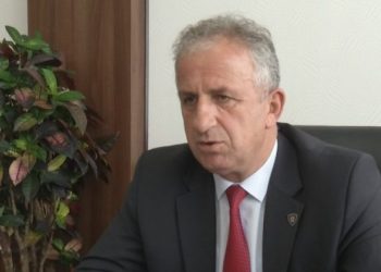 Ja cili ministër nuk i përgjigjet asnjëherë Bali Muharremajt