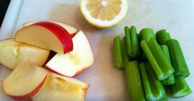 Një recetë “1 ditore” për të reduktuar sadopak stomakun e fryrë