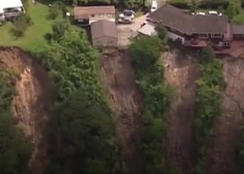 Përmbytjet në Zelandën e Re, të paktën katër persona kanë humbur jetën