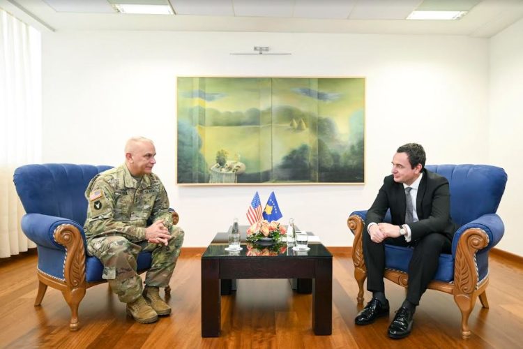 Kryeministri Kurti nikoqir në takimin me komandantin e Gardës Kombëtare të Iowa-s