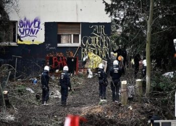 Aktivistët e klimës bllokojnë hekurudhat për të protestuar kundër minierave të qymyrit në Gjermani