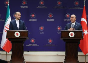 Çavuşoğlu: Vendimi i Suedisë për të mos hetuar provokimin terrorist të PKK-së është “absurd”