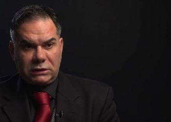 Politikani serb thotë se Serbia do ta njohë Kosovën, e përgëzon Kurtin për politikë të guximshme