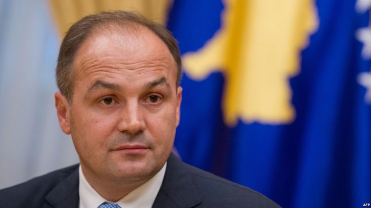 Hoxhaj: Qeveria e dorëzuar dhe e nënshtruar ndaj Serbisë, s’kanë strategji në luftën diplomatike