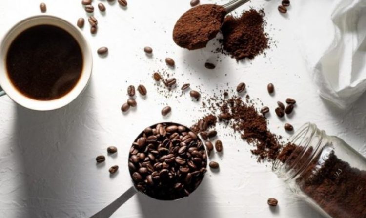 Kjo është koha e duhur për të pirë kafe