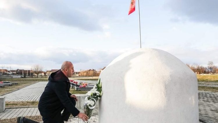 Haradinaj kujton të rënët në Rogovë të Hasit: Rënia e tyre u bë frymëzim për ne