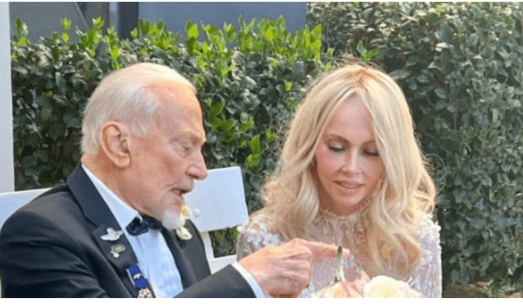 Martohet në ditëlindjen e 93-të njeriu i dytë që shkeli në Hënë