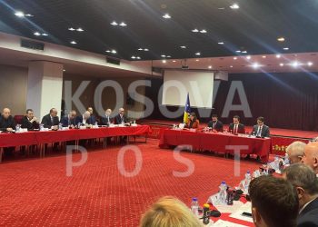 Çka u diskutua sot në takimin e kryeministrit Kurti me kryetarët e komunave?