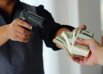Ferizaj: Grabitet një pompë derivatesh, pronarit i mirren 500 euro para të gatshme