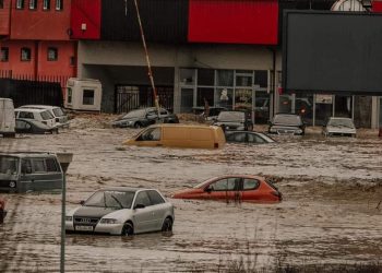 Vërshimet në Skenderaj, kryetari bën thirrje për ndihmë (Dokument)