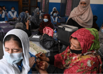 Pakistan: Konfirmohet zbulimi i nënvariantit Omicron XBB