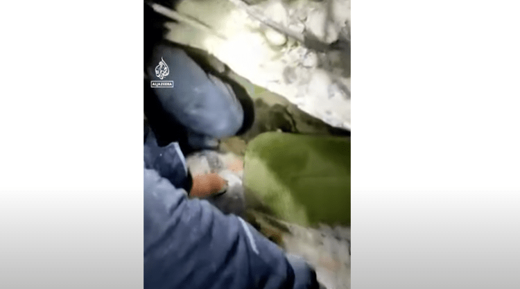 Gruaja 77-vjeçare gjendet e gjallë nën rrënoja, tetë ditë pas tërmetit