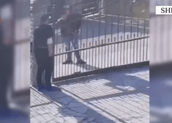 Publikohen pamjet, kërcënohet me armë qytetari në Shkodër