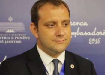 Ambasadori Qehaja reagon ndaj deklaratave të Gjuriqit, i quan të neveritshme dhe të rrezikshme
