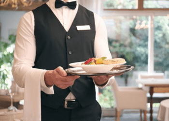 Sektori i shërbimit në Shqipëri kërkon punëtorë në Filipine, 15 mijë vende të lira