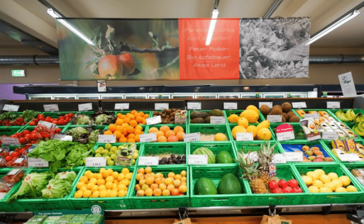 OKB: Çmimet e ushqimeve shënojnë rënie për të dhjetin muaj radhazi