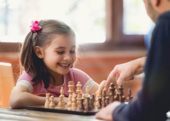 Ky shtet fut zyrtarisht sportin e shahut si lëndë në shkolla