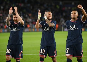 Mbappe i gozhdon shokët e skuadrës: Hani dhe flini mirë