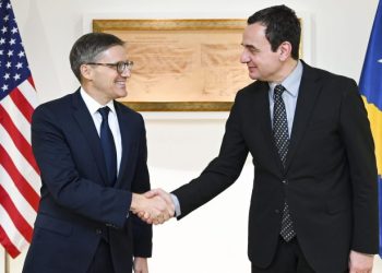 Chollet: Kosova dhe Serbia të zbatojnë marrëveshjet e deritashme