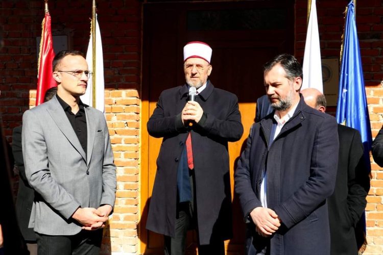 U bë hapja e xhamisë dhe mejtepit Mulla Idriz Gjilani, në fshatin Dunav të Gjilanit