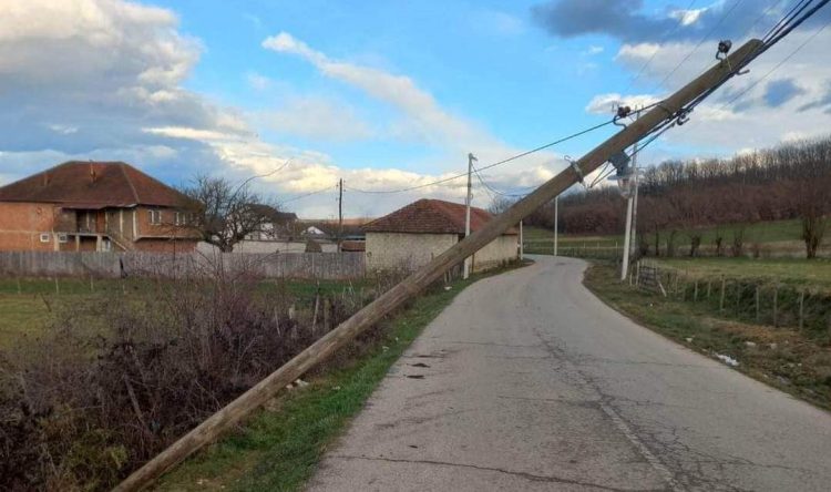 KEDS: Erërat e forta shkaktojnë dëme në rrjet!