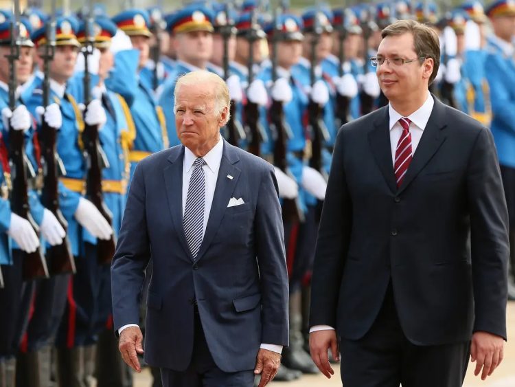 Biden i çon letër Vuçiqit për Ditën e Pavarësisë së Serbisë, e përmend edhe Kosovën
