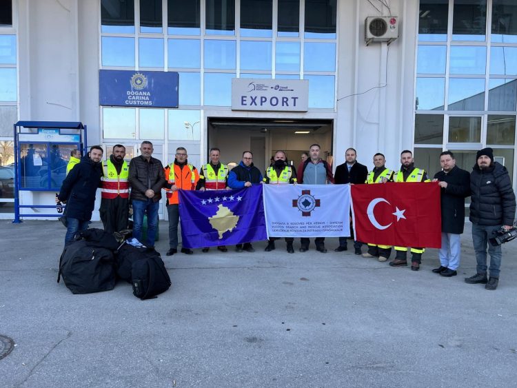 Një ekip nga Shoqata e Kërkim-Shpëtimit të Kosovës niset drejt Turqisë