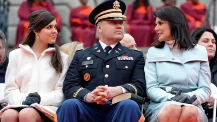 Nikki Haley, gruaja e një burri me prejardhje shqiptare mund të bëhet presidente e SHBA-së