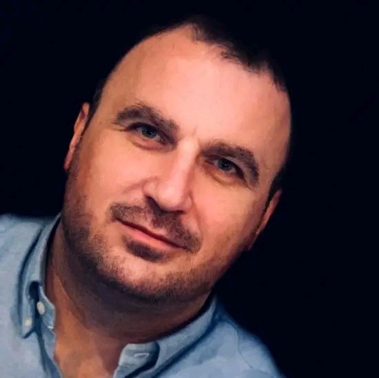 Dalipi: Një vajzë 14-vjeçare serbe e Kosovës vdes për shkak të një narrative të rreme të propagandës së qeverisë serbe